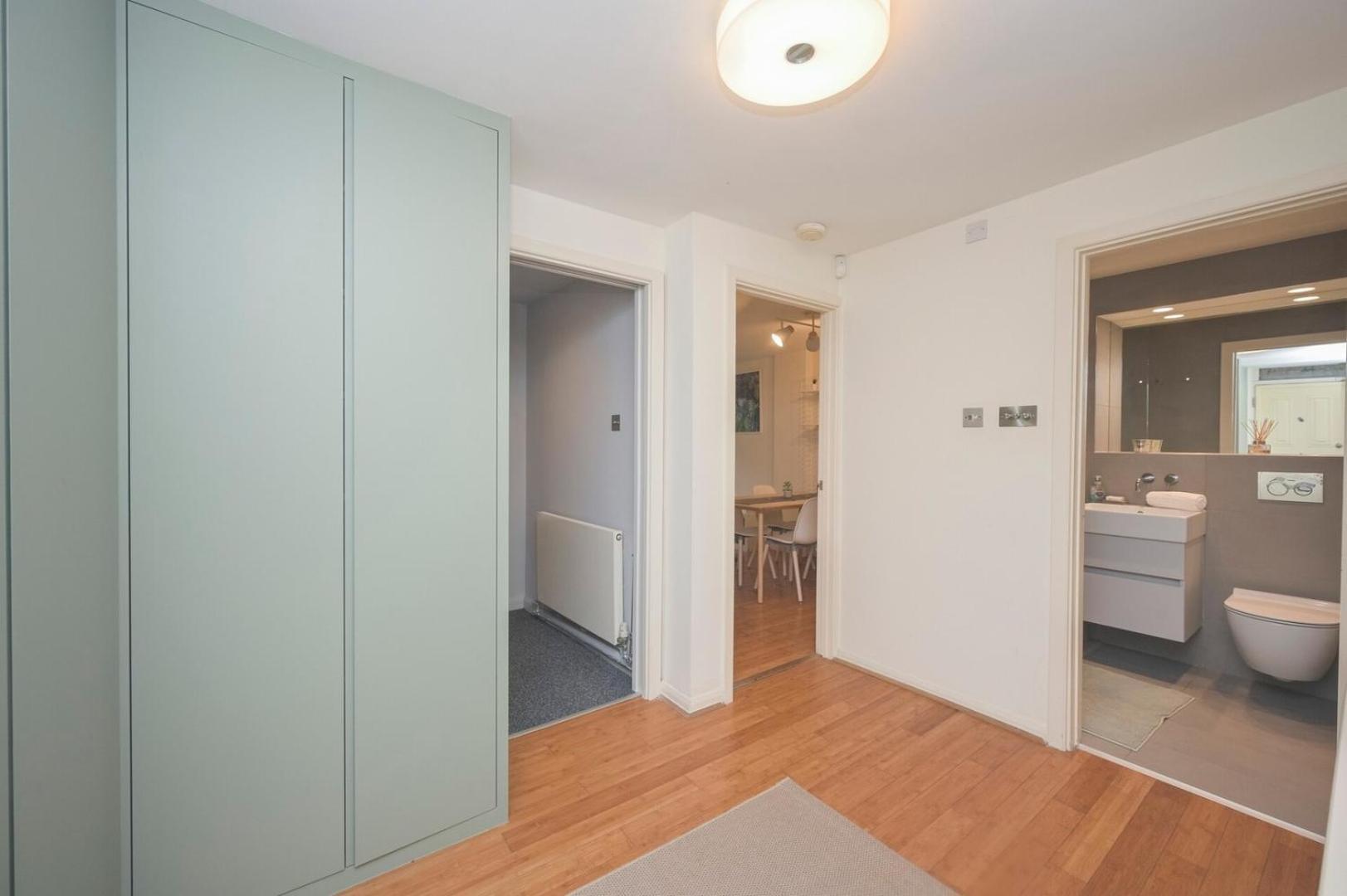 Modern 1bd Basement Flat Near Victoria Park