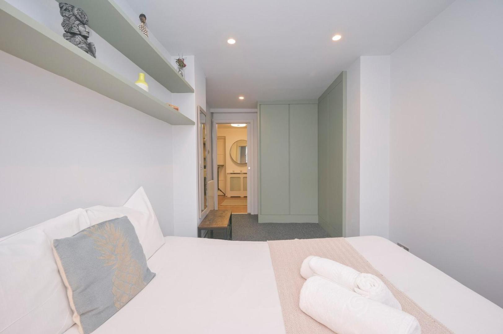 Modern 1bd Basement Flat Near Victoria Park *
